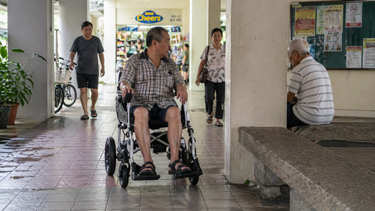 How One Awkward Encounter in a Shared Space Changed When I Use My Motorised Wheelchair