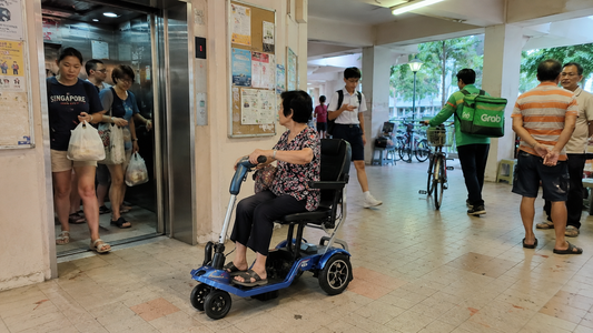 “I’ll Wait for the Crowd to Clear”: The Quiet Timing Habits Behind Mobility Scooter Use in Singapore Estates
